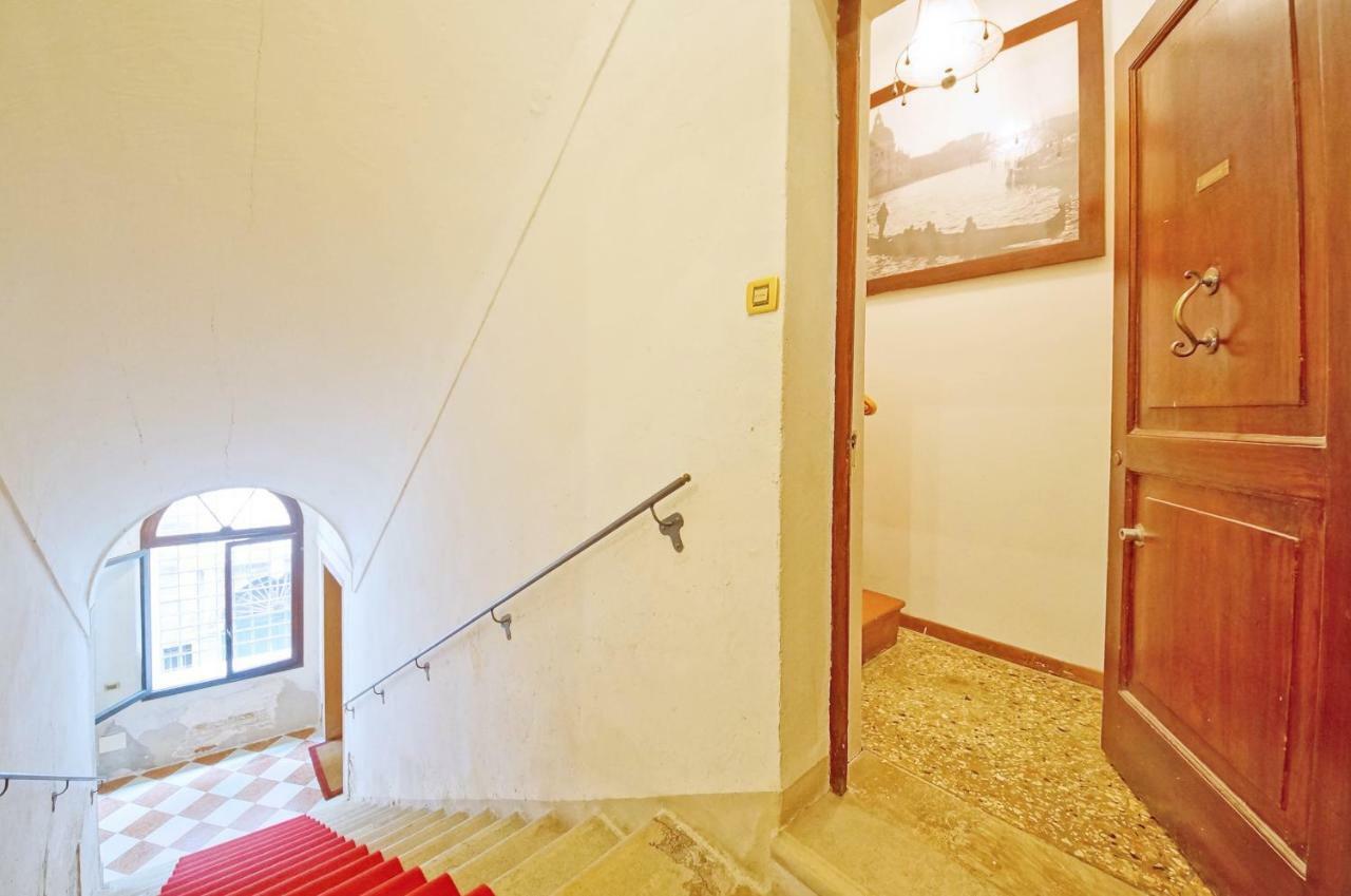 Dolcevita N. 414 البندقية المظهر الخارجي الصورة